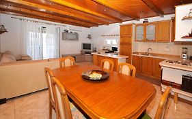 Apartman Elena